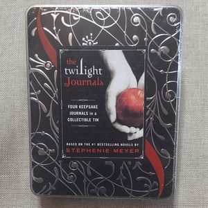 The Twilight Journals - 4 Keepsake Journals In A Collectible Tin